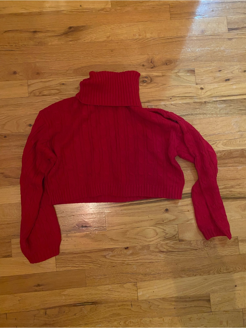 H&M Red Cropped Cable-Knit Turtleneck Sweater